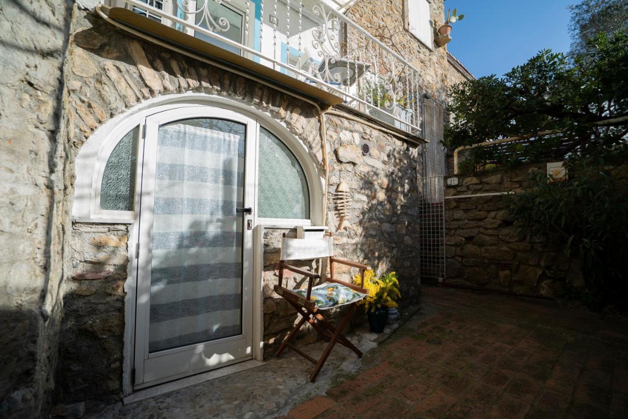 Borgo Antico - Il Nido Di Briciola Lerici Exterior foto